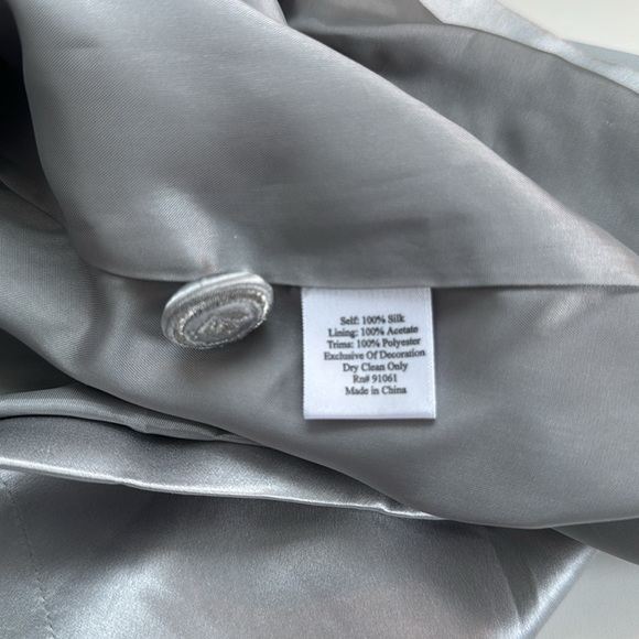 Biya Johnny Was Silver silk embroidered coat size medium - Picture 8 of 10